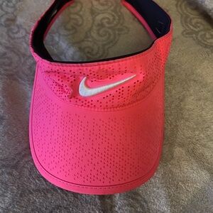 Nike Golf Bright Pink Sports Visor